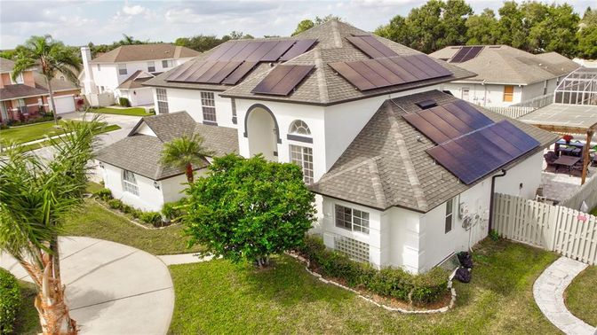 Exterior, Drone
