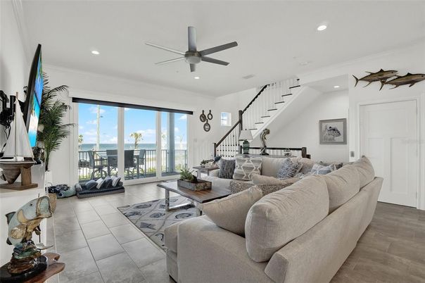 Interior, Living room, Recessed Lighting, Water