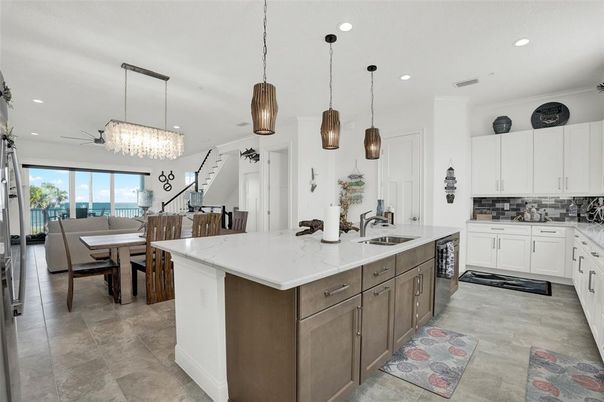 Chandelier, Dining room, Interior, Kitchen, Living room, Pendant Lights, Recessed Lighting
