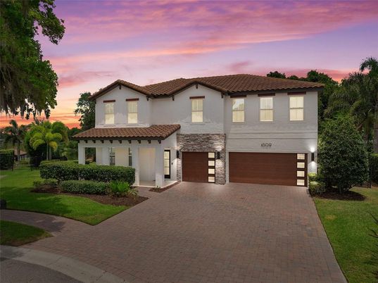 Attached, Exterior, Facade, Spanish Mediterranean