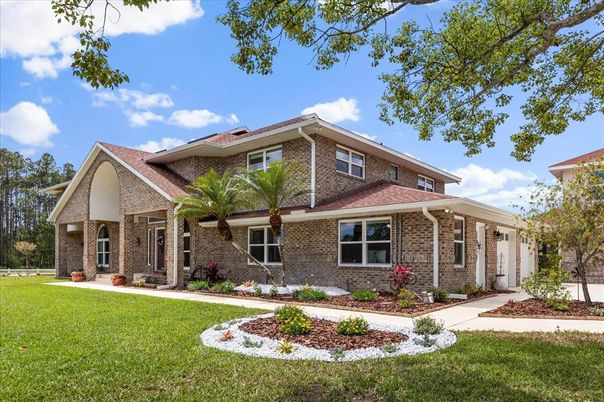 Exterior, Facade, Brick Facade, Brick Traditional