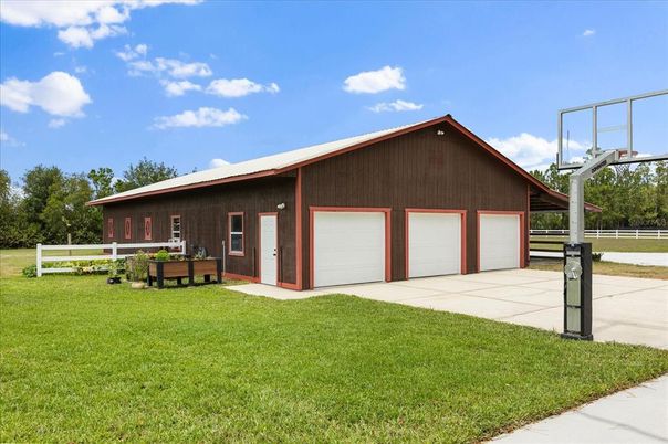 Backyard, Detached Garage, Exterior
