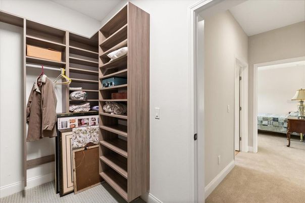 Interior, Walk-in Closets