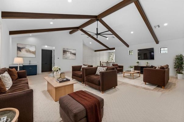 Interior, Living room, Pendant Lights, Recessed Lighting, Wooden Beams