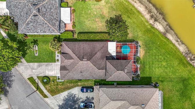 Exterior, Drone