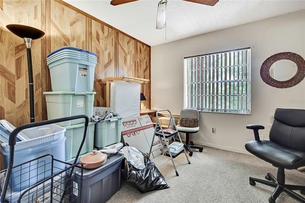 Home Office, Interior