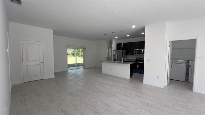 Interior, Kitchen, Marble, Recessed Lighting, Washer