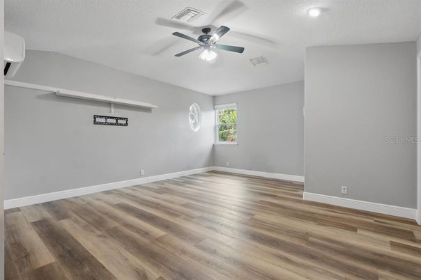 Empty room, Interior, Recessed Lighting, Wood Texture Flooring
