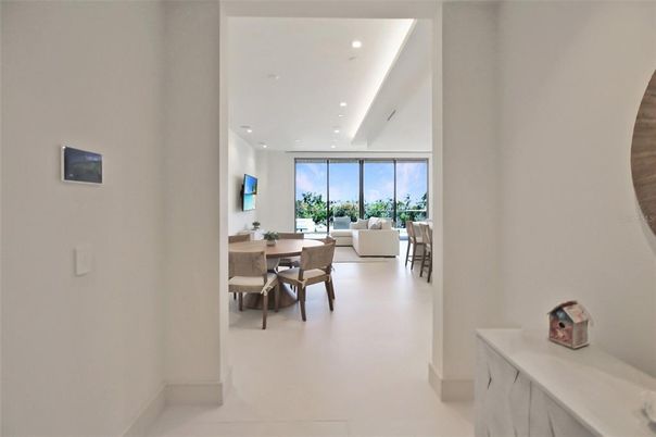 Dining room, Interior, Living room, Recessed Lighting