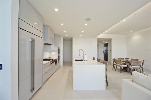 Dining room, Interior, Kitchen, Recessed Lighting, Stainless Steel Appliances