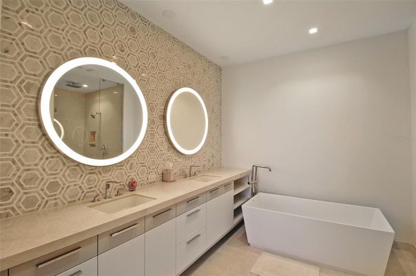 Bathroom, Dual Sink Vanities, Free Standing Baths, Interior, Recessed Lighting