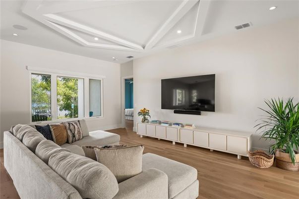 Interior, Living room, Recessed Lighting, Wood Texture Flooring