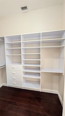 Interior, Walk-in Closets, Wood Texture Flooring