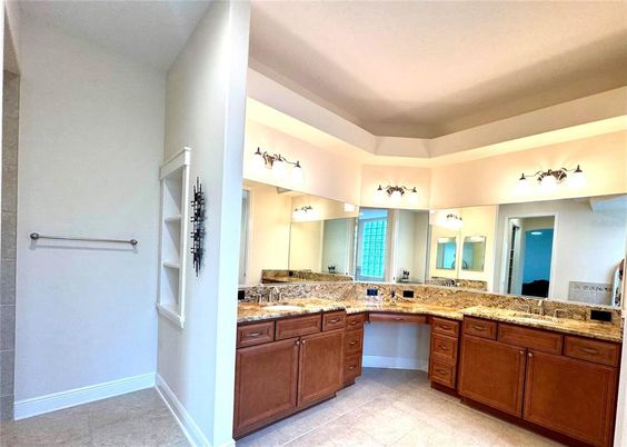 Bathroom, Dual Sink Vanities, Interior