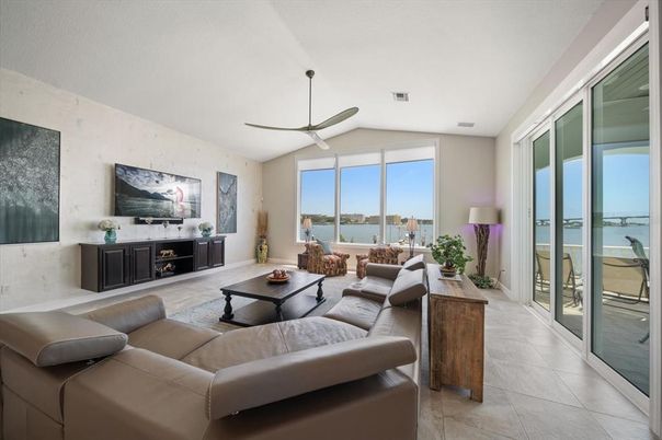 Interior, Living room, Water