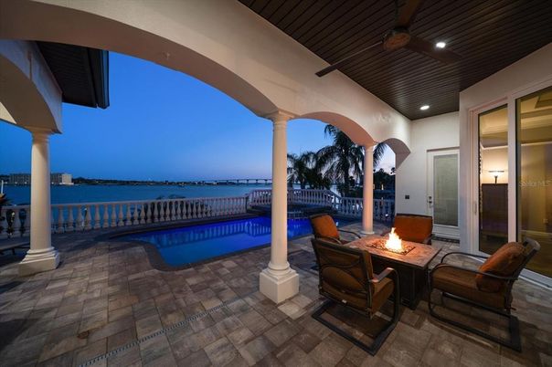 Exterior, Pool, Water