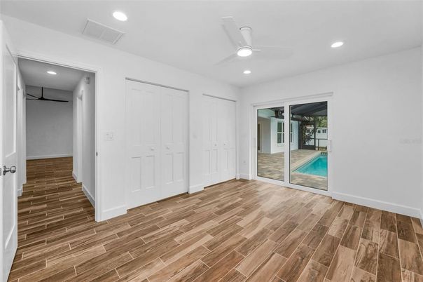 Empty room, Interior, Recessed Lighting, Wood Texture Flooring