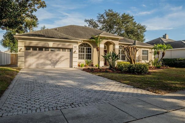 Attached, Exterior, Facade, Ranch