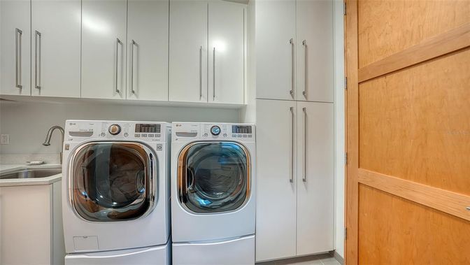 Interior, Washer