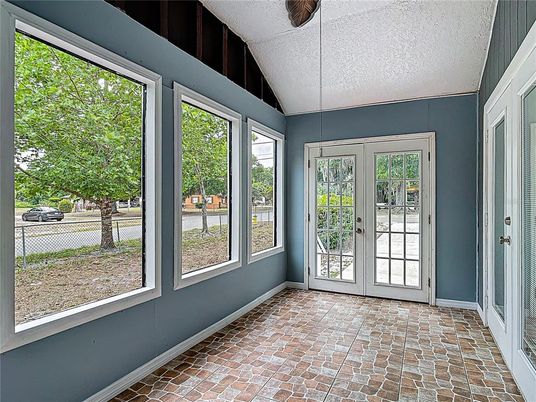 Empty room, Interior, Sun Room