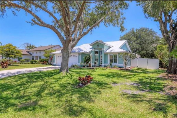 Attached, Backyard, Exterior, Facade, Ranch