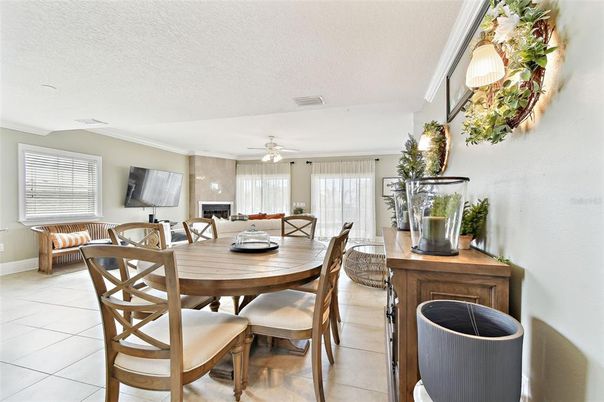 Dining room, Interior