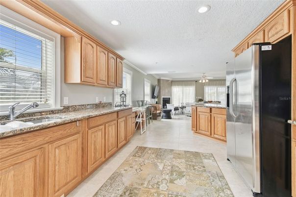 Dining room, Interior, Kitchen, Recessed Lighting, Stainless Steel Appliances