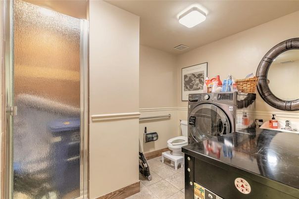 Interior, Washer