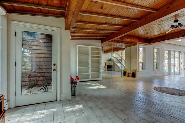 Empty room, Interior, Wooden Beams, Wooden Ceilings, Wood Texture Flooring