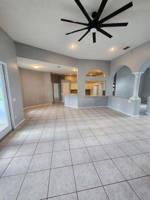 Empty room, Interior, Recessed Lighting