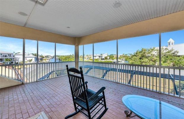 Interior, Pool, Sun Room