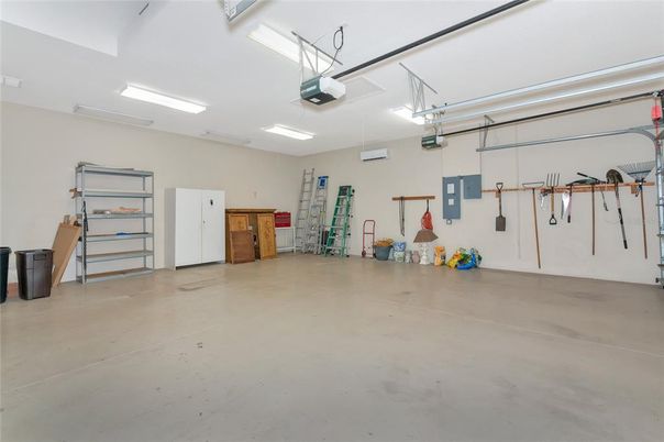Garage, Interior