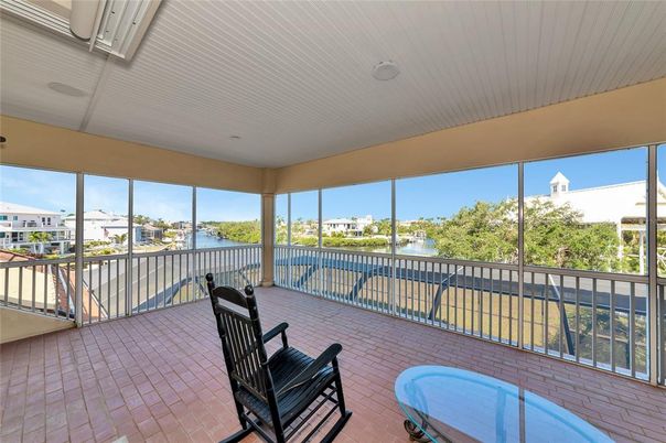 Interior, Sun Room, Water