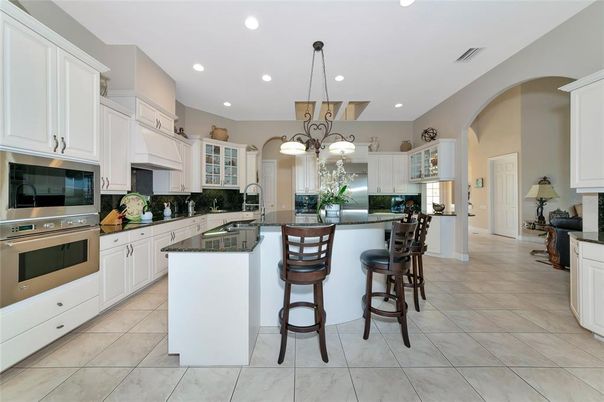 Chandelier, Interior, Kitchen, Recessed Lighting, Stainless Steel Appliances