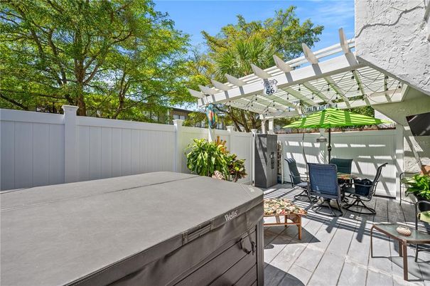 Exterior, Hot Tub