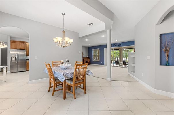 Chandelier, Dining room, Interior, Kitchen, Recessed Lighting, Stainless Steel Appliances