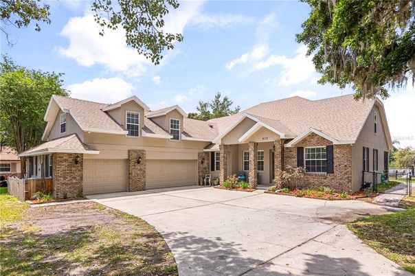 Attached, Exterior, Facade, Brick Facade, Ranch