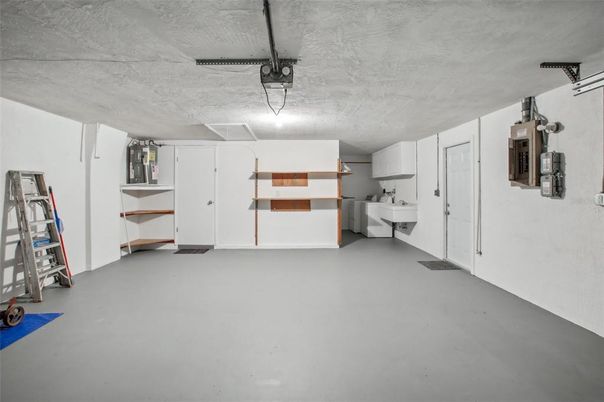 Garage, Interior