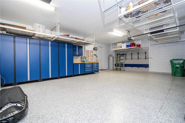 Garage, Interior