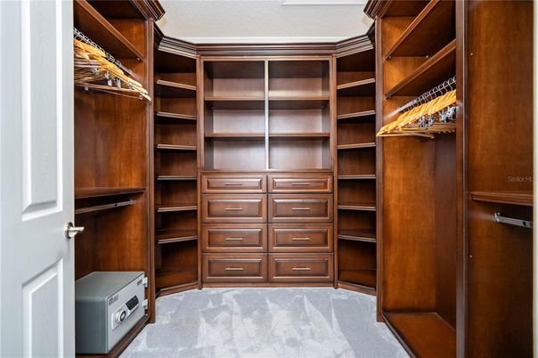 Interior, Walk-in Closets