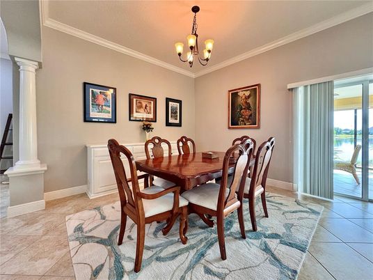 Chandelier, Dining room, Interior