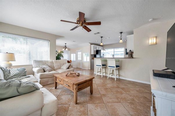 Interior, Kitchen, Living room, Pendant Lights, Stainless Steel Appliances