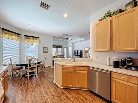 Dining room, Interior, Kitchen, Pendant Lights, Recessed Lighting, Wood Texture Flooring