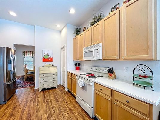 Dining room, Interior, Kitchen, Recessed Lighting, Wood Texture Flooring