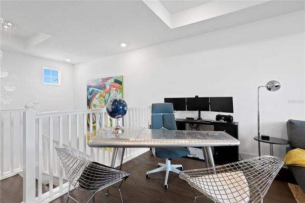 Home Office, Interior, Recessed Lighting, Wood Texture Flooring