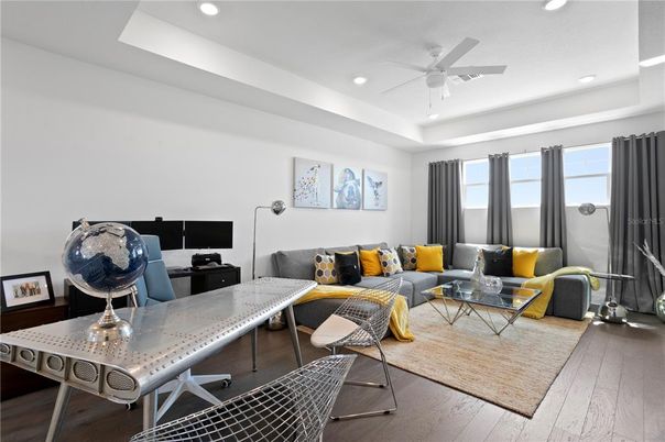 Home Office, Interior, Living room, Recessed Lighting, Wood Texture Flooring