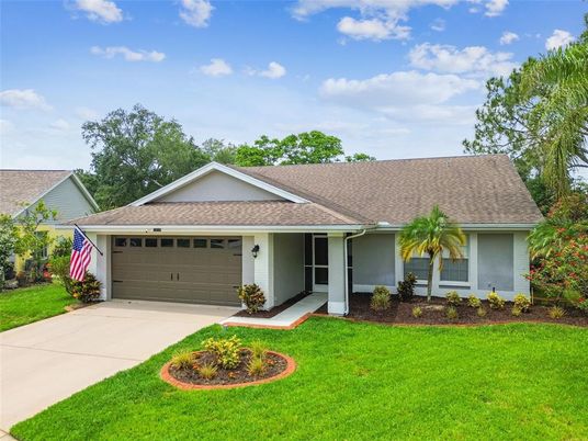 Attached, Exterior, Facade, Ranch