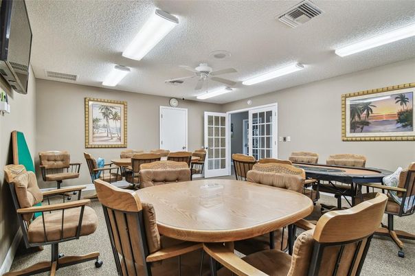 Dining room, Interior