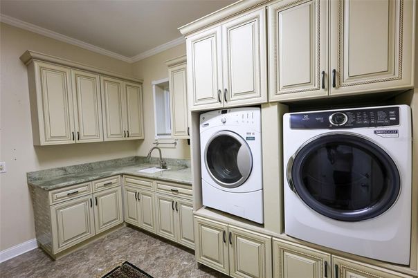 Interior, Washer
