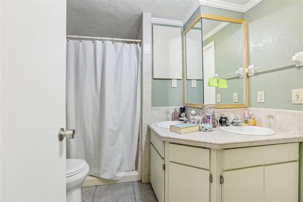 Bathroom, Interior, Tile Countertops
